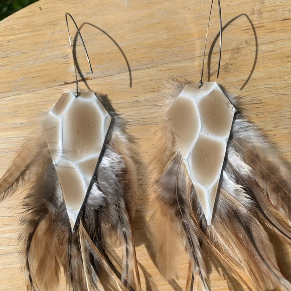 Handmade Leather Feather Earrings - Picture 7 of 9